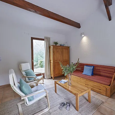 Tidy With Dishwasher On A Domain Holiday home