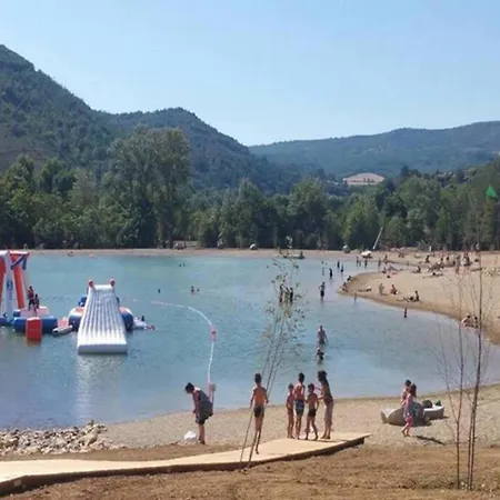 Holiday Home In Quillan Near Pyrenees Hébergement de vacances *