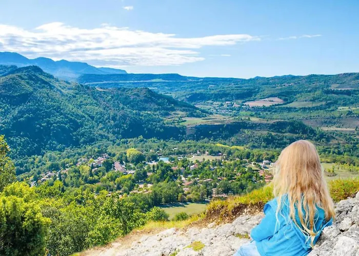 Holiday Home In Quillan Near Pyrenees * Quillan